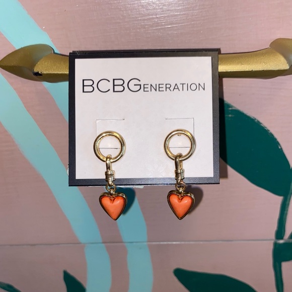 NWT BCBGeneration Cabochon Heart Drop Earrings - Picture 9 of 14